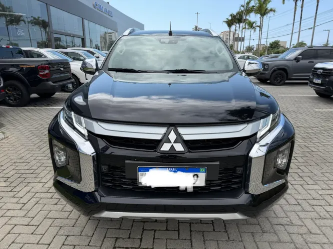 Mitsubishi L200 Triton Sport HPE-S 2.4 CD Dies. AUT 2023