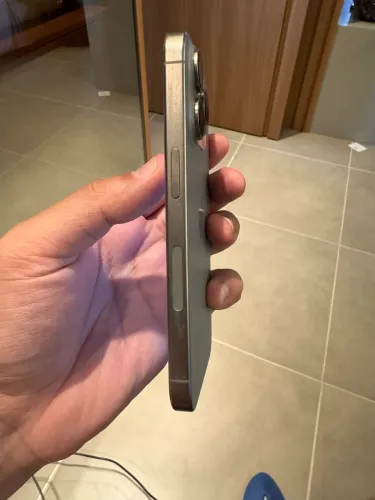Vendo Iphone 15 pro 256gb