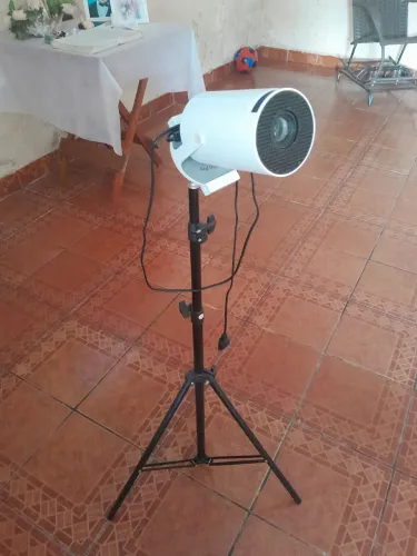 Retro projeto com tripé