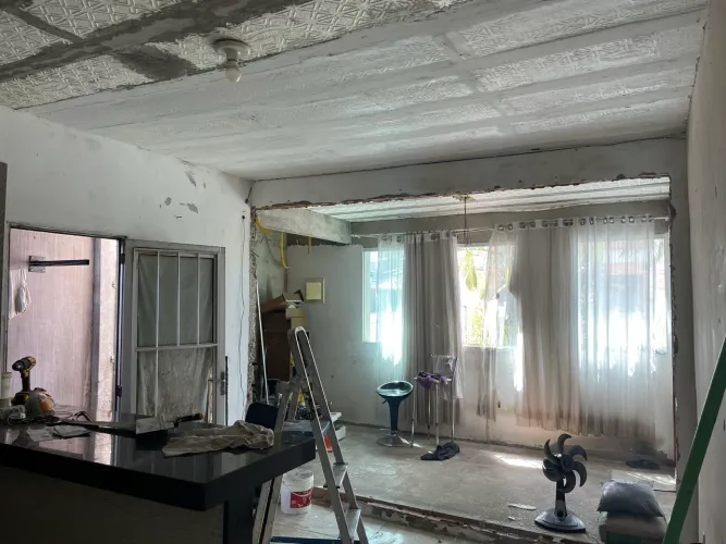 Construímos e reformamos.