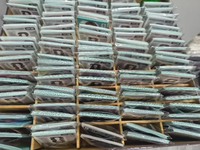 Unidade de Figurinhas para completar seu álbum 