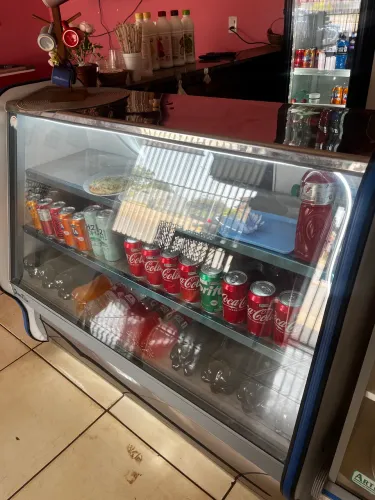 Vendo Balcão expositor refrigerado 1,20 m
