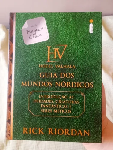 Magnus chase o guia - livro