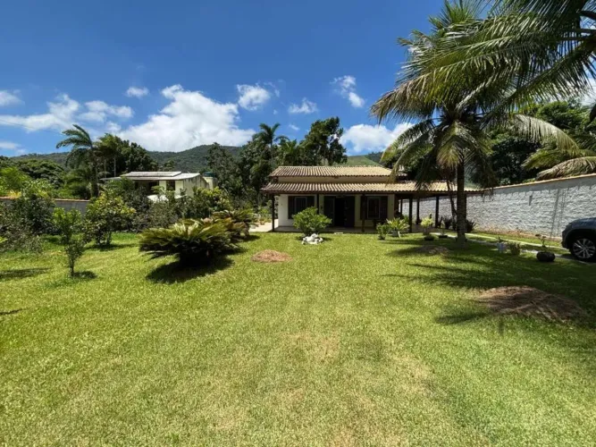 Casa para Venda em Saquarema, Sampaio Correia, 2 dormitórios, 1 suíte, 2 banheiros