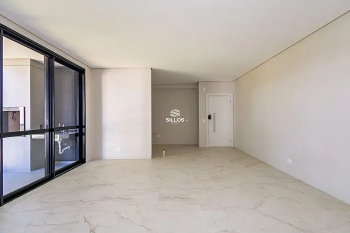 Apartamento à venda com 2 suítes no Bigorrilho em Curitiba