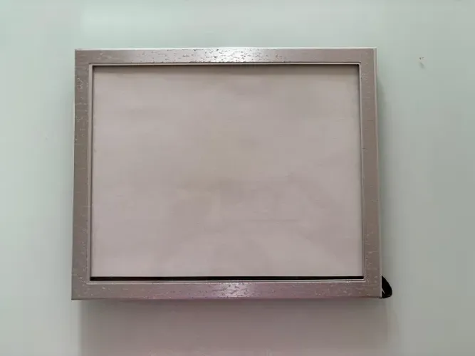 Porta retrato prateado com vidro