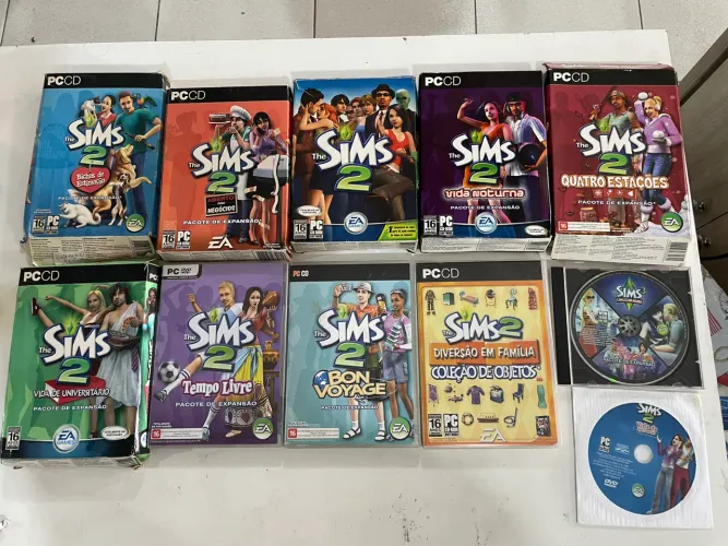 Jogo Para PC The Sims 2 + 9 Expansão e 1 Coleção de Objetos 