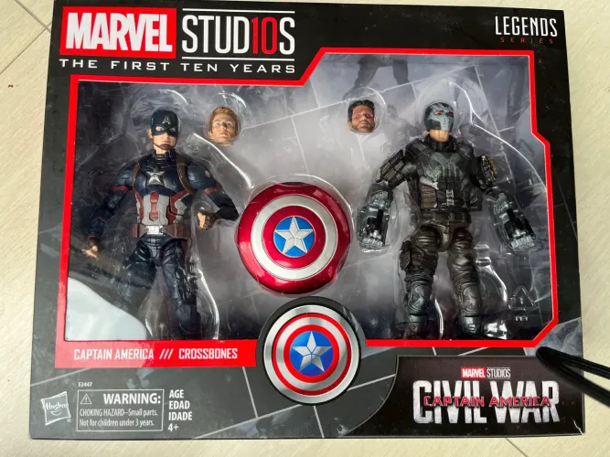 Marvel Legends "Marvel Studios: The First Ten Years" (Capitão América e Ossos Cruzados)