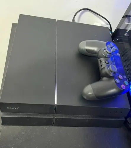 PS4 Fat 500gb usado +9 jogos NA CAIXA