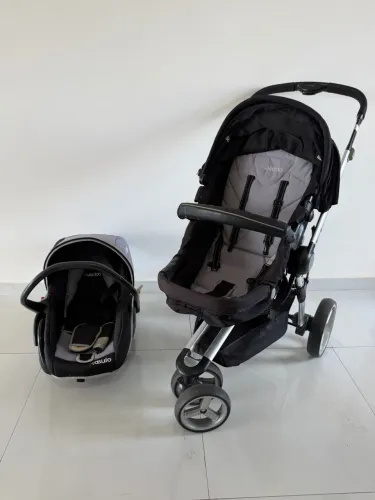 Carrinho + bebê conforto