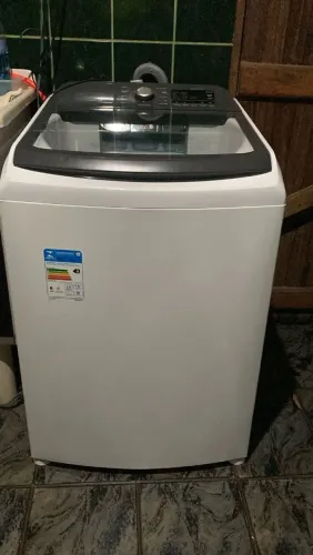 Máquina de Lavar 15kg Electrolux Premium Care