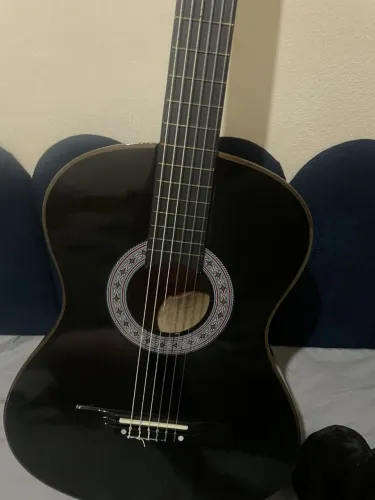 Violão TIVOLI