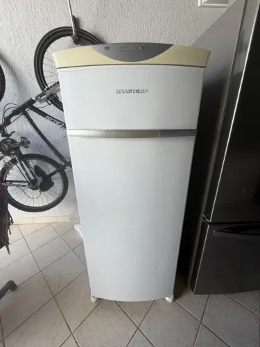 FREEZER VERTICAL