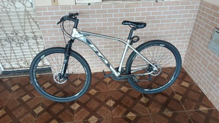 Vendo Bike 900 reais Aro 29