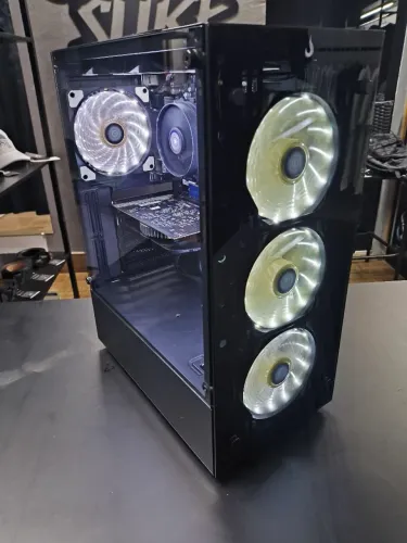 Pc gamer Ryzen 5 + RX 550