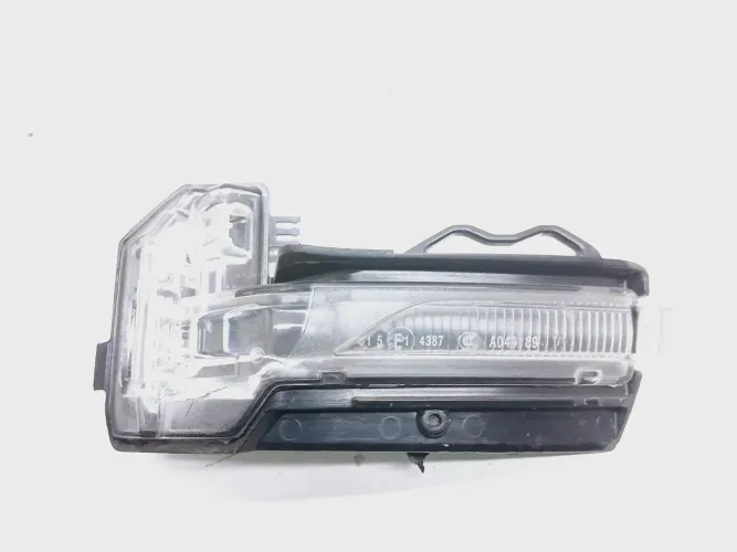 Pisca Seta Retrovisor Esquerdo Audi Q3 2019 2020 81a949101 Esquerdo Preto