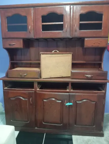 Armário de cozinha e sala. Obs:só entre em contato se estiver interessado