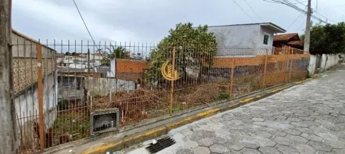 Terreno em Capoeiras, Florianópolis/SC