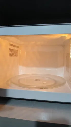 Micro-ondas Midea 31L
