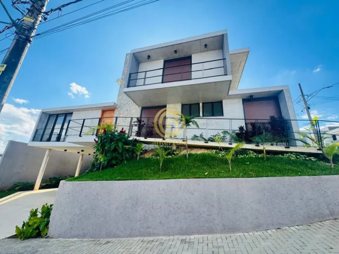 Lindo Sobrado à Venda ou Locação no Condomínio Vem Viver Jacareí - 3 Quartos, 3 Suítes, 4