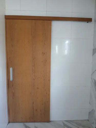 Porta de Madeira de corre