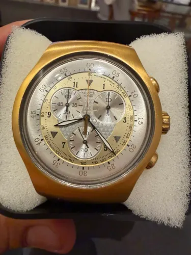 SWATCH PIRAMIDEZAO