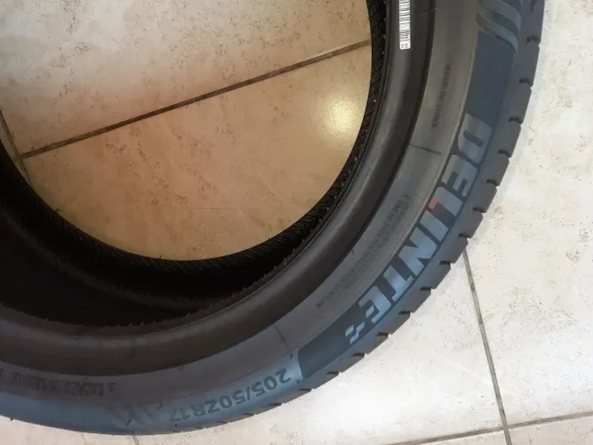 Pneu 205/50 R17 Novo Delinte DS2