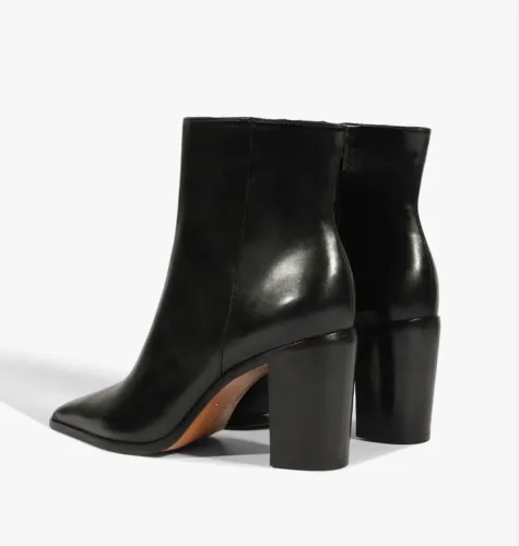 Bota mikki- Luciana bauer