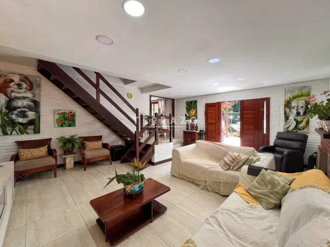 CASA DE ALTO PADRÃO PARA LOCAÇÃO NO GREEN VALLEY