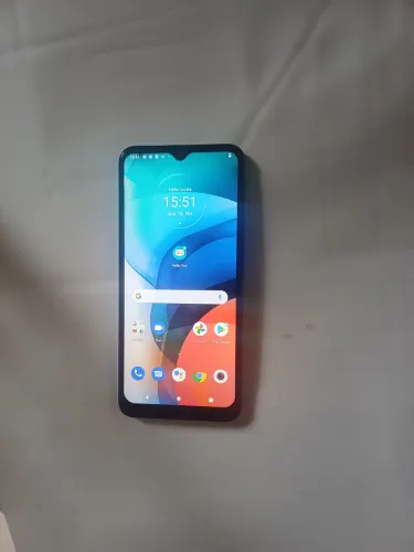 Vendo moto E7 32Gb com carregador 