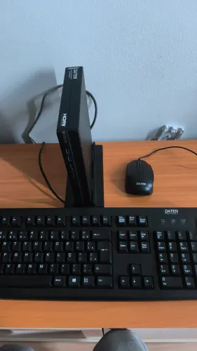 VENDO mini pc DATEN DC3D-U, - Processador Intel Core i3-8100T / 3.10GHz (OITAVA GERAÇÃO)