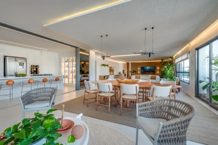 Apartamento com 230 m2, 4 suítes em frente a Praça do Sol (oportunidade) - ULTIMAS UNDS