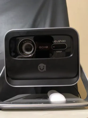 Projetor VEVSHAO V80 4K 3D DLP