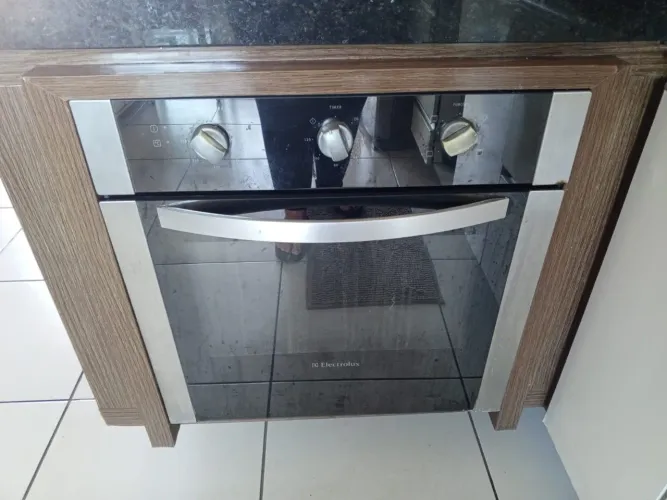 Forno elétrico de embutir Electrolux R$800,00