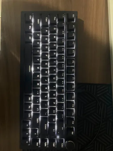 AJAZZ AK820 com fio com botões de volume rotativos