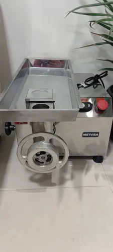 Maquina de moer carne