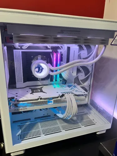 PC Gamer Ryzen 9 7900X3D - RADEON RX 7800XT - 2TB SSD