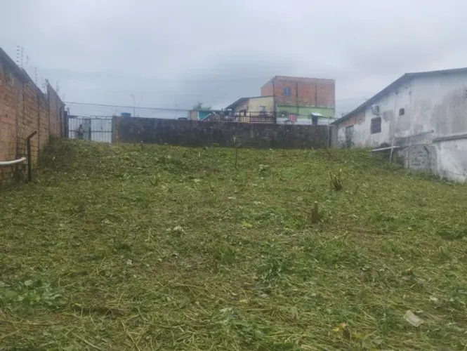 Terreno Murado 640m² c/ Registro no Nova Cidade proximo ao DB