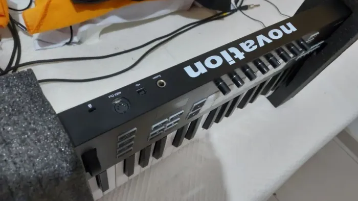 Controlador Novation mk3 37