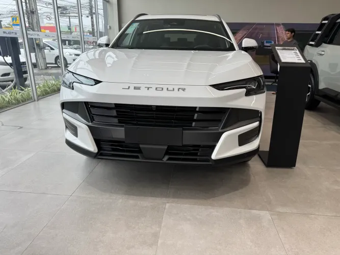 Jetour S06 Premium 2027