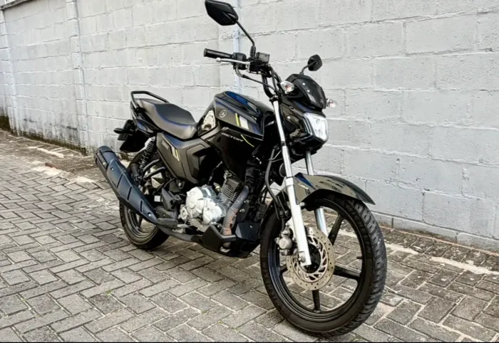 Yamaha Factor 150 ED 2025 | 2.000km | Quitada | Estado de Zero