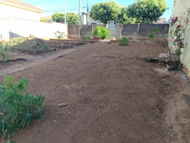 Vende-se terreno em excelente localização 