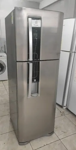 Geladeira Electrolux Frost Free Com Dispenser na porta