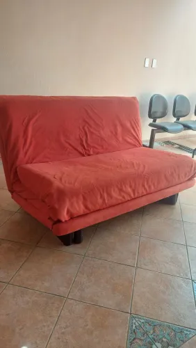 Sofá Cama Vermelho Club - Impecável