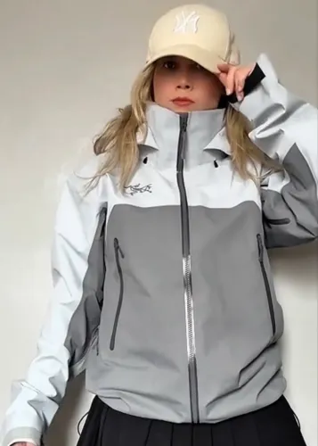 Jaqueta Arcteryx com Capuz - Original
