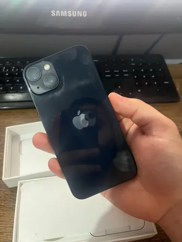 iPhone 13  - 128gb