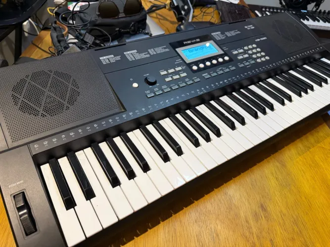 Roland Revas KB-330
