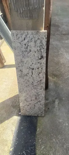 Granito branco siena 25.5x87.5 cm