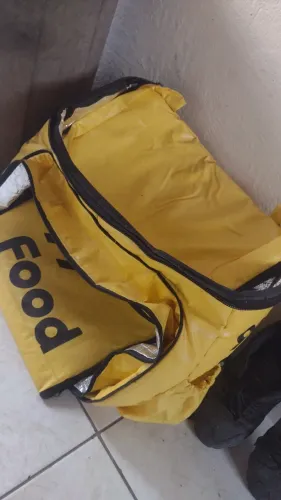 Vendo esse malão para entregador , 80$ sou do jockey 