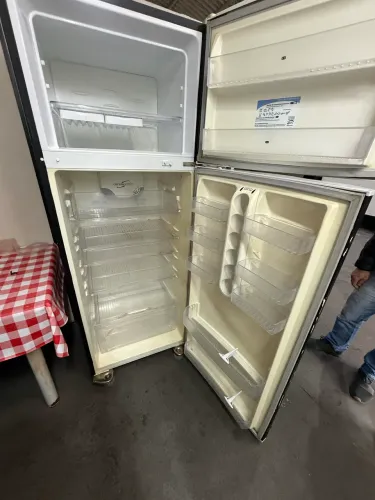 Geladeira eletrolux 480